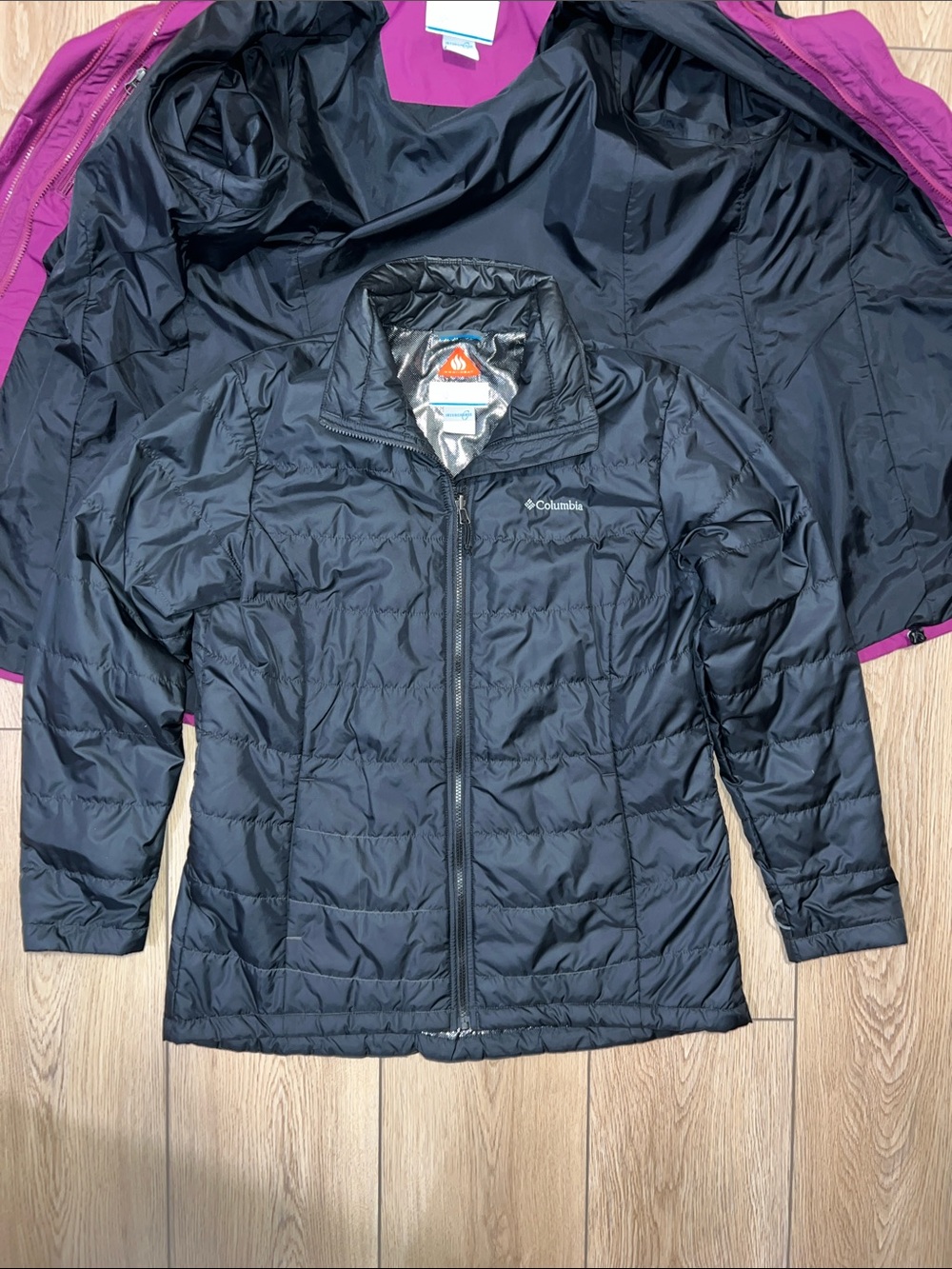 Columbia Women's Magenta Hooded Waterproof Ski Jacket - Picture 6 of 13